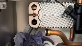 How to replace a flow manifold on a Worcester Bosch 30i erp combi boiler leaking boiler