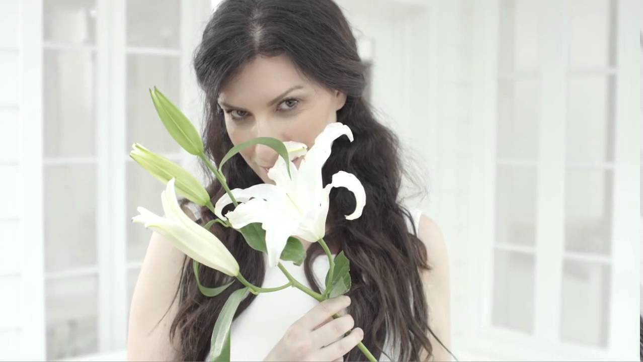 Laura Pausini Il Nostro Amore Quotidiano YouTube Laura Pausini Il Nostro Amore Quotidiano YouTube
