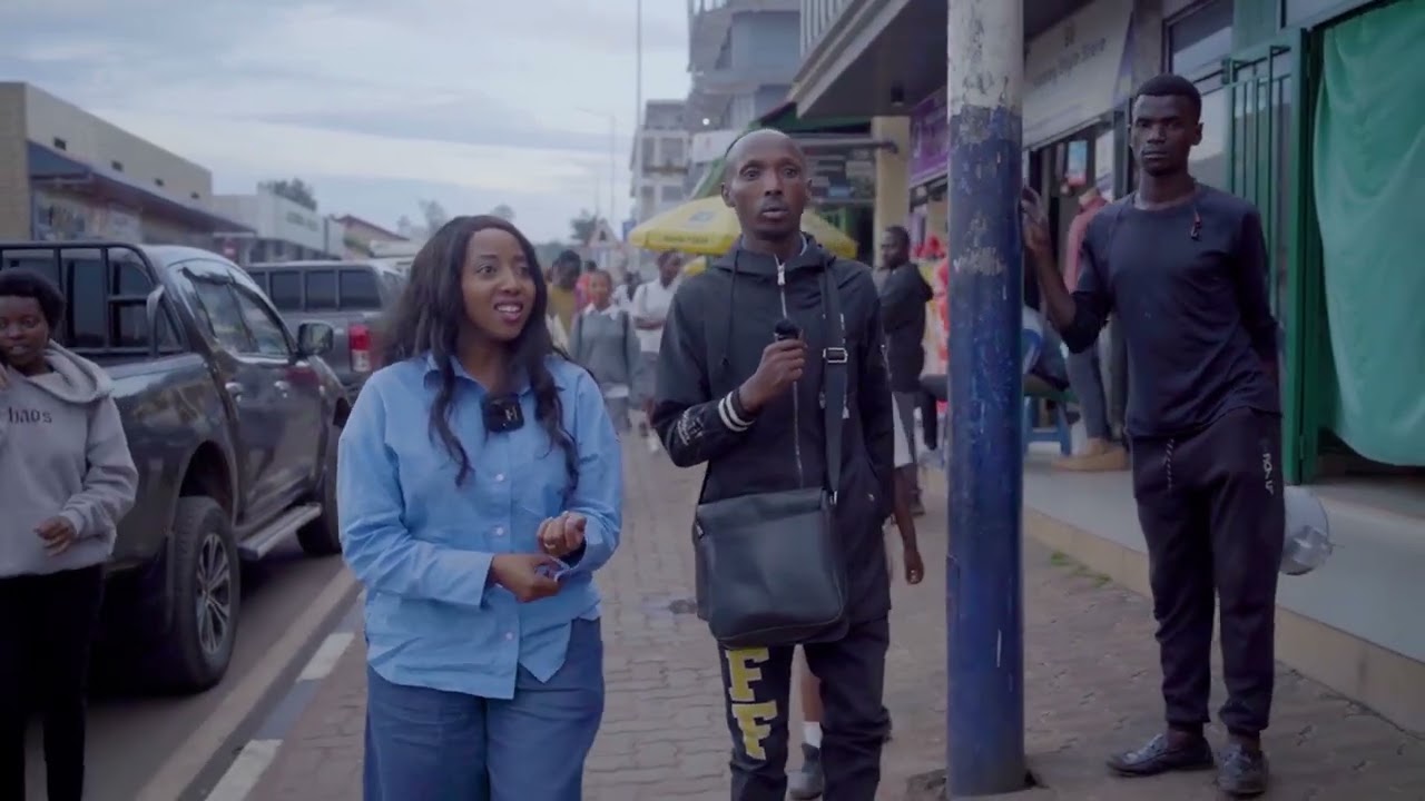 YAKA NONEHO AJYANYE ROSELINE MU MARANGE KUNYWA IGIKOMA😂😂🔥🔥