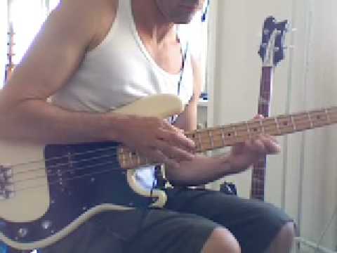 l86-rock-bass-tapping-in-em