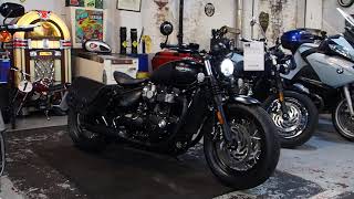 Triumph Bobber Black walkaround and start up