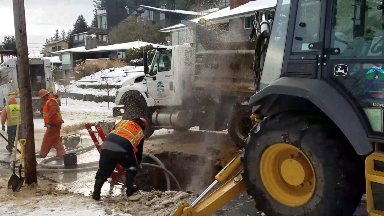 Portland water bureau below freezing shower - YouTube