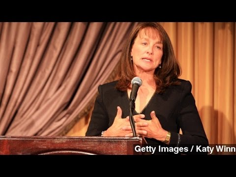 Video: Nancy Snyderman Nettowaarde: Wiki, Getrouwd, Familie, Bruiloft, Salaris, Broers en zussen