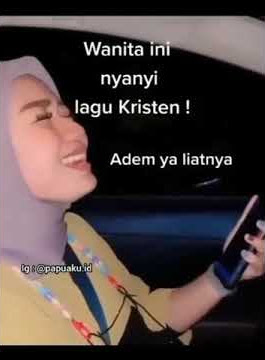 Status wa tik tok viral wanita muslim menyanyi lagu rohani || muslim suka lagu rohani kristen keren