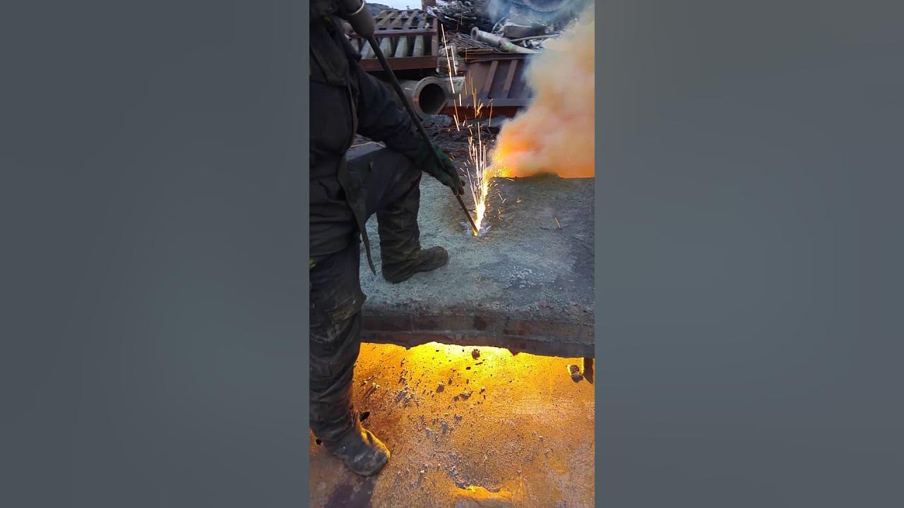 Thermal oxygen lance cutting in Bergen - YouTube