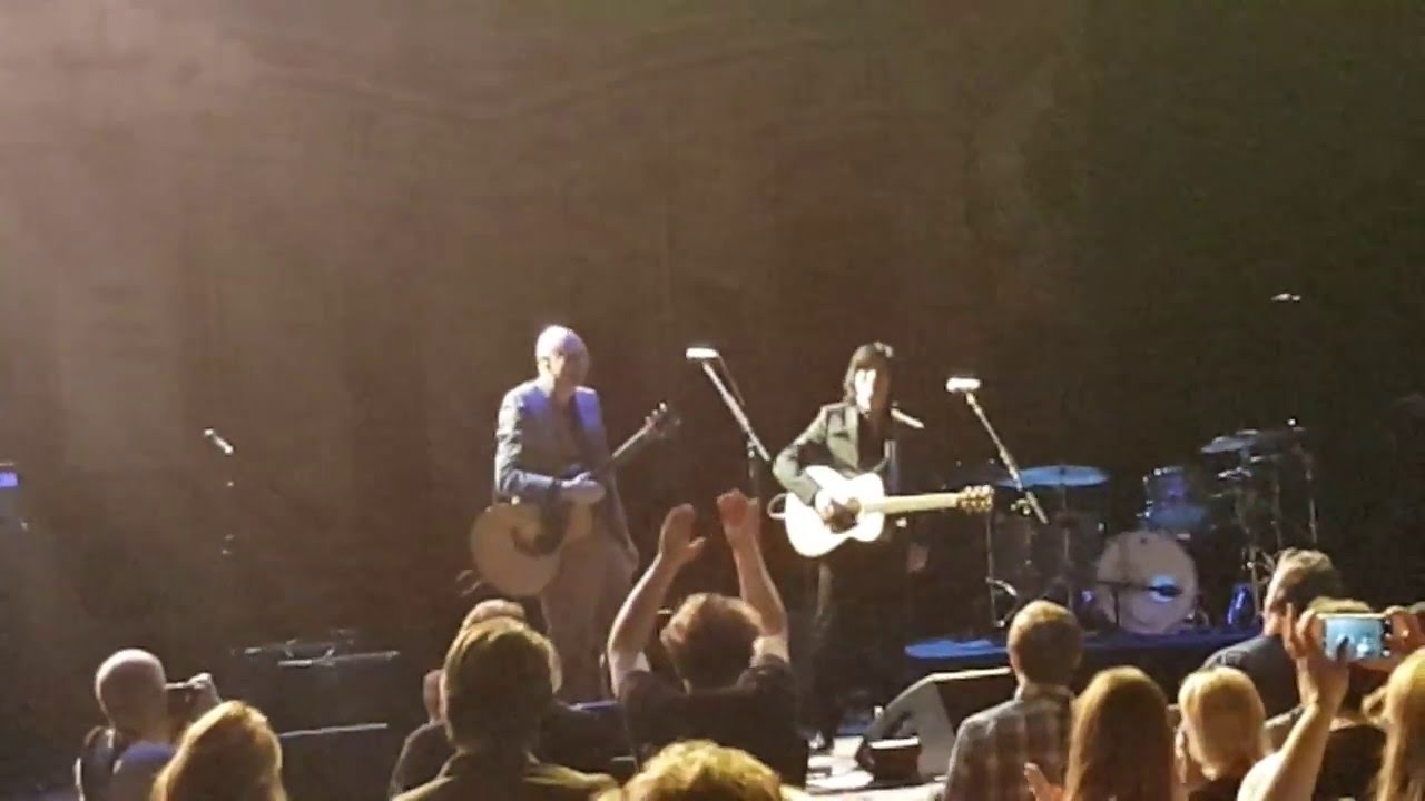 Smashing Pumpkins (w/James Iha) - Mayonaise (Civic Opera House, Chicago ...