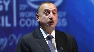 Zəki Dayı Cındır İlham Əliyevi Yelləyir Ağzına 21 Barmağım Ay İlham Dedi