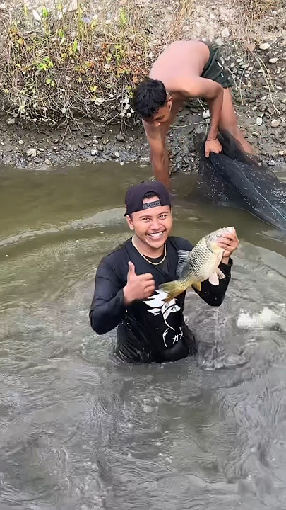 I managed to catch a big goldfish in the pond😭 #844 #KOOKIKO