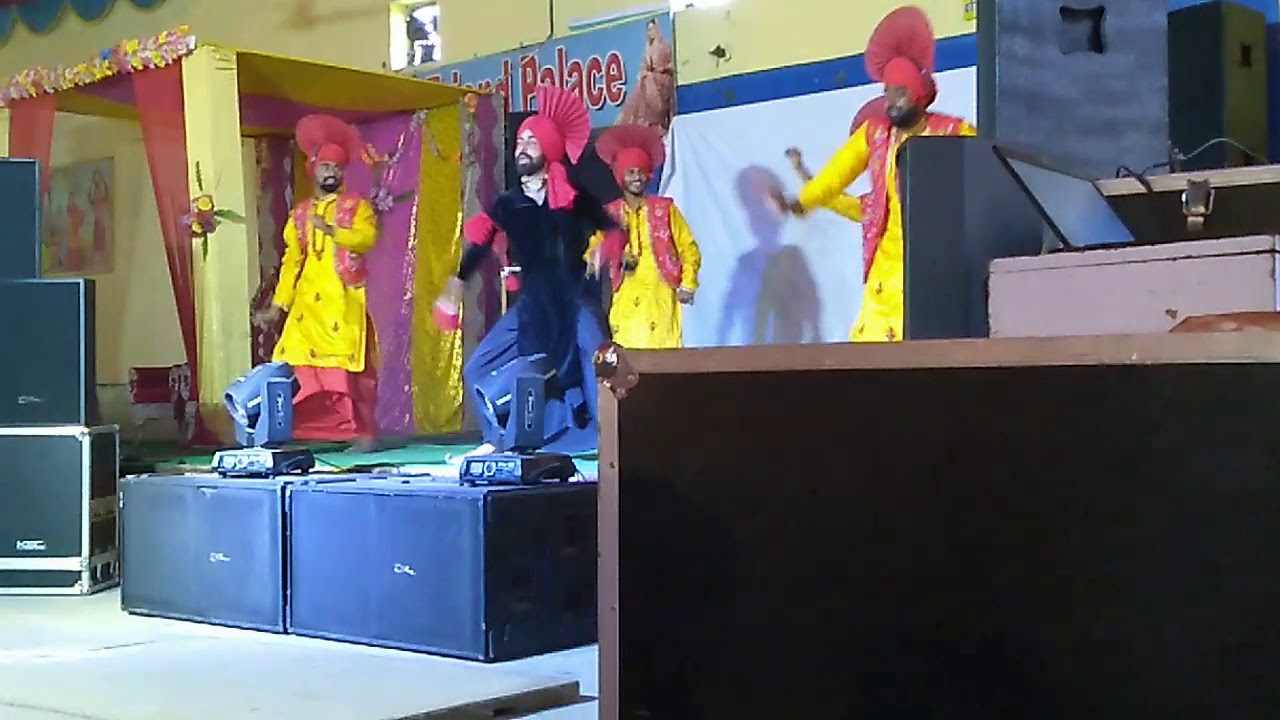 Sajri sawer bhangra group