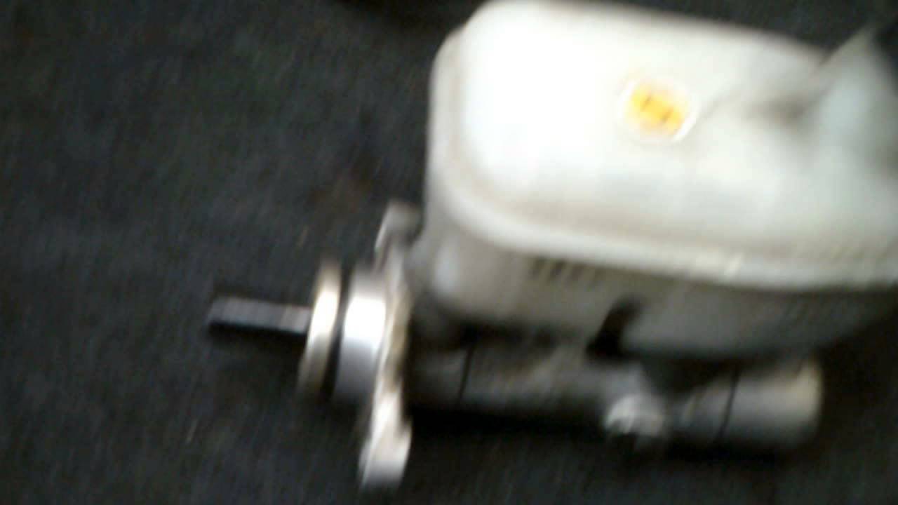 kia sedona brake master cylinder 07788554106 YouTube
