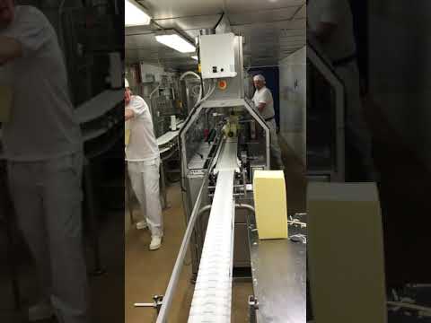 Boxholm dairy: Wrapping of the cheese