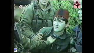 Bosnian  soldier captured by radical Serbs  - Bosnian War (Graphic) Resimi