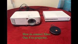 How to connect Xbox One S to projector.