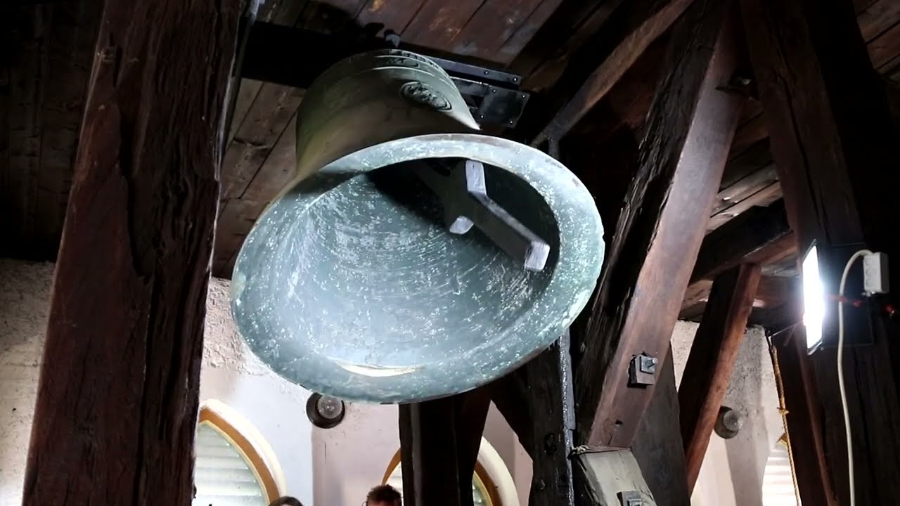 Kremnica (SK), Mestský hrad NBS - Múzeum mincí a medailí / veža nad vstupnou bránou - zvony