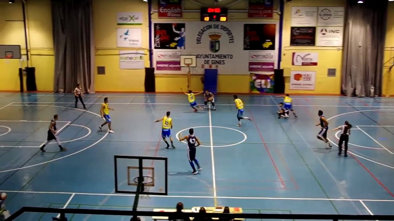 28 10 17 SLOPPY JOE'S GINES BALONCESTO CIUDAD DE HUELVA jugadores de islandia