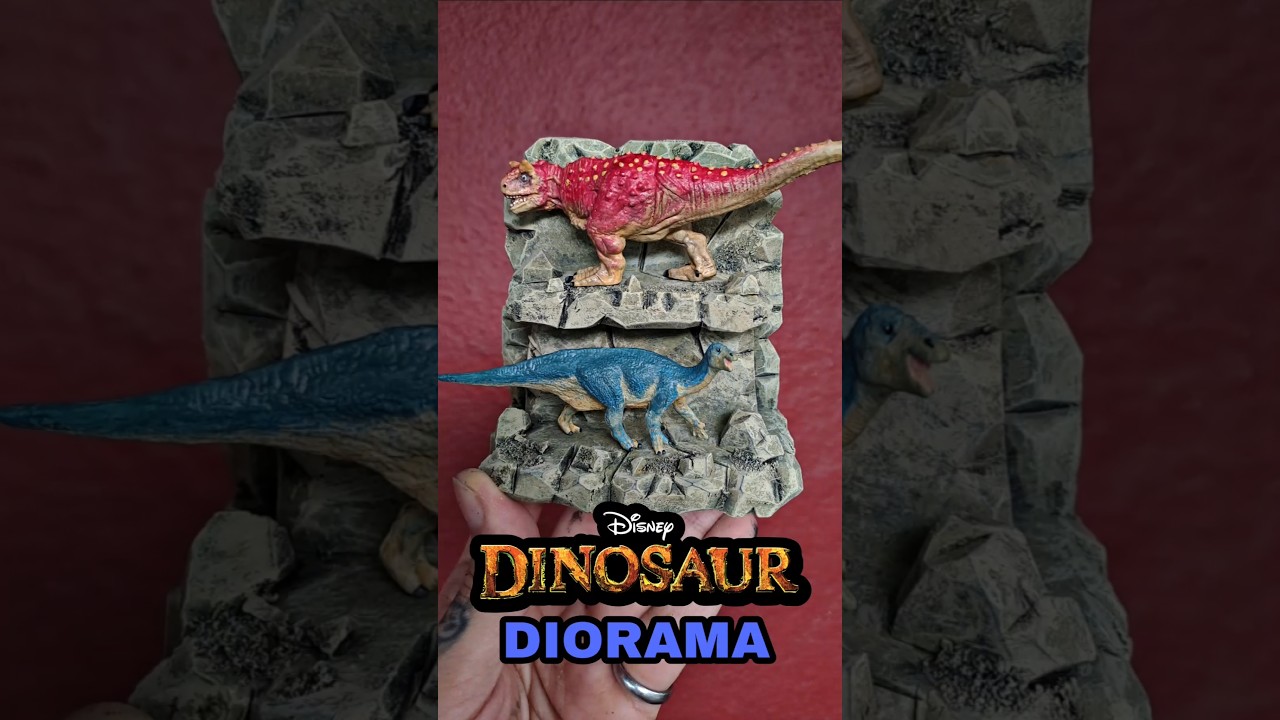 DINOSAURIO DISNEY DIORAMA #disney #toys #art #dinosaur #handmade #diy #jurassicworld #diorama
