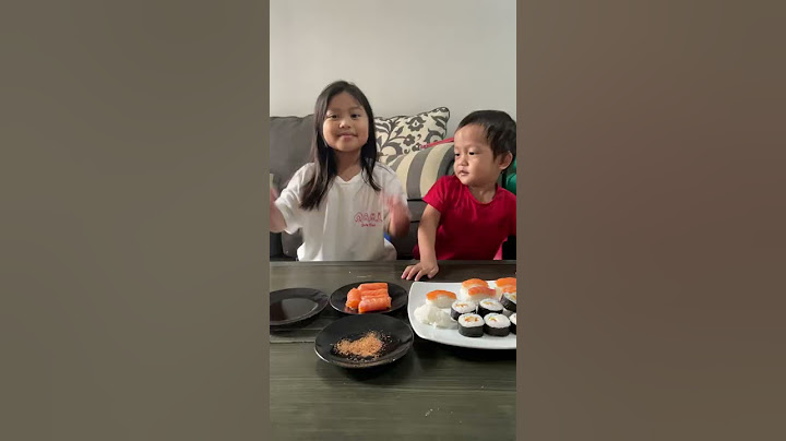 SENJA SUKA MAKAN SHUSHI | Bikin Sushi Rumahan ala Mama  @mama_senja #SHORTS