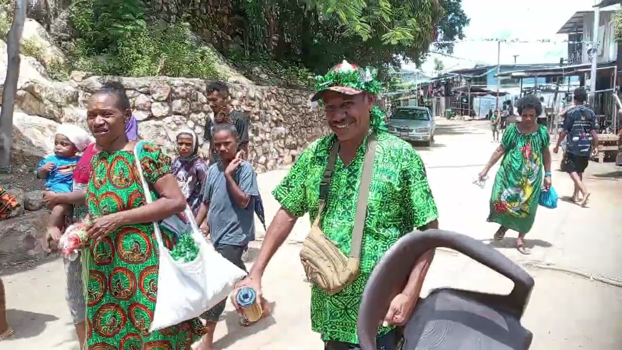 New Year Movement long Tatana Village. 