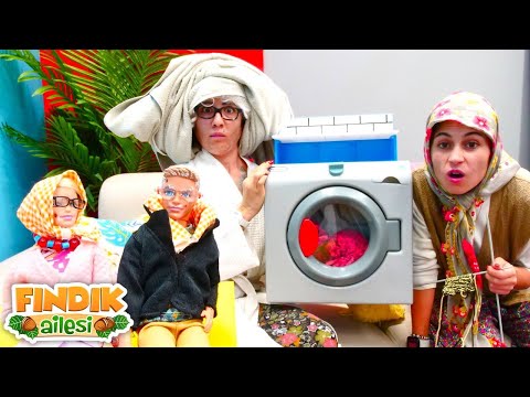 Komik video! Fındık ailesi - Ayşe, Nuriye duştayken onun kıyafetlerini yıkıyor!