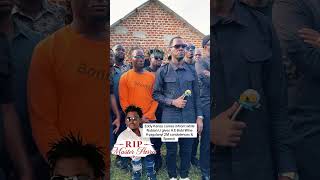Eddy Kenzo makes his way infront as Nubian Li introduces Bobi Wine’s 2M condolences