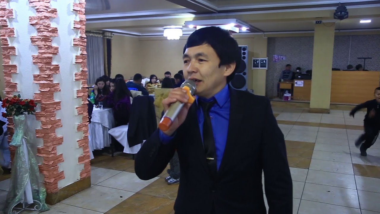 Ноокаттын мыкты тамада ырчысы Борубек Парпиев жандуу ун менен