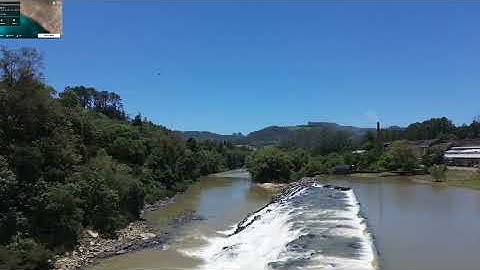 Como Voando pelo rio da cidade de Ituporanga