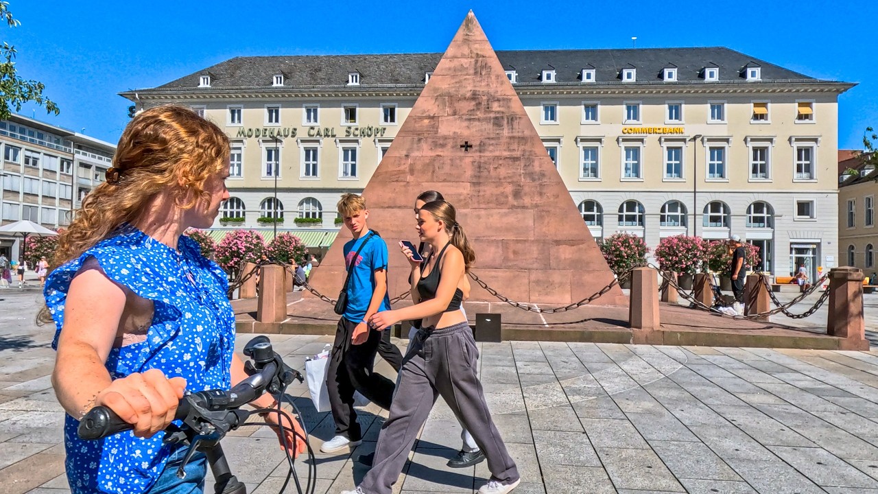 Karlsruhe Summer Walk on Kaiserstraße: Europaplatz to Marktplatz, Street Walking Tour in 4K