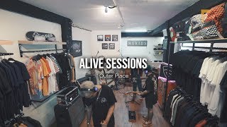 Summerlane | ALIVE SESSION 'Outer Place'