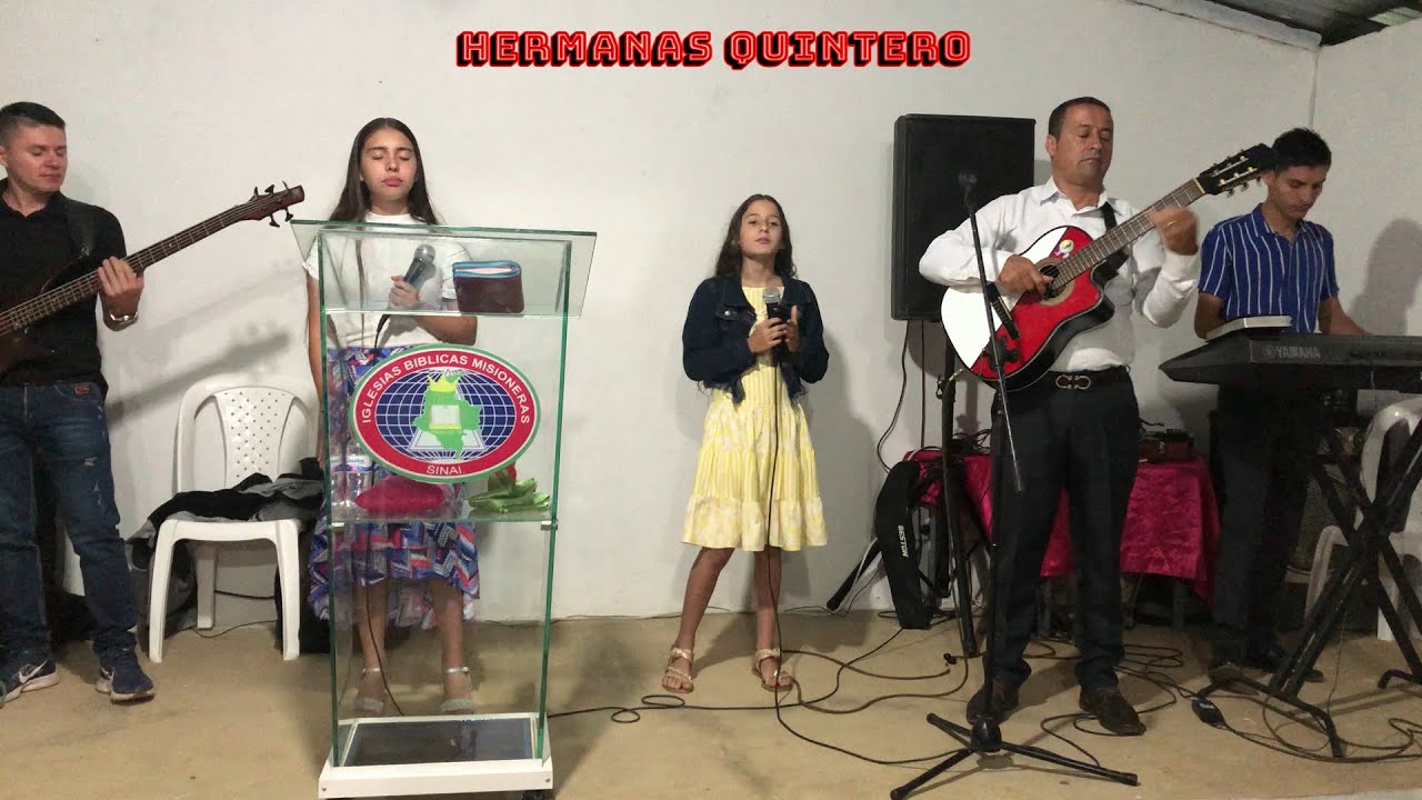 HERMANAS QUINTERO / Concierto en las flores