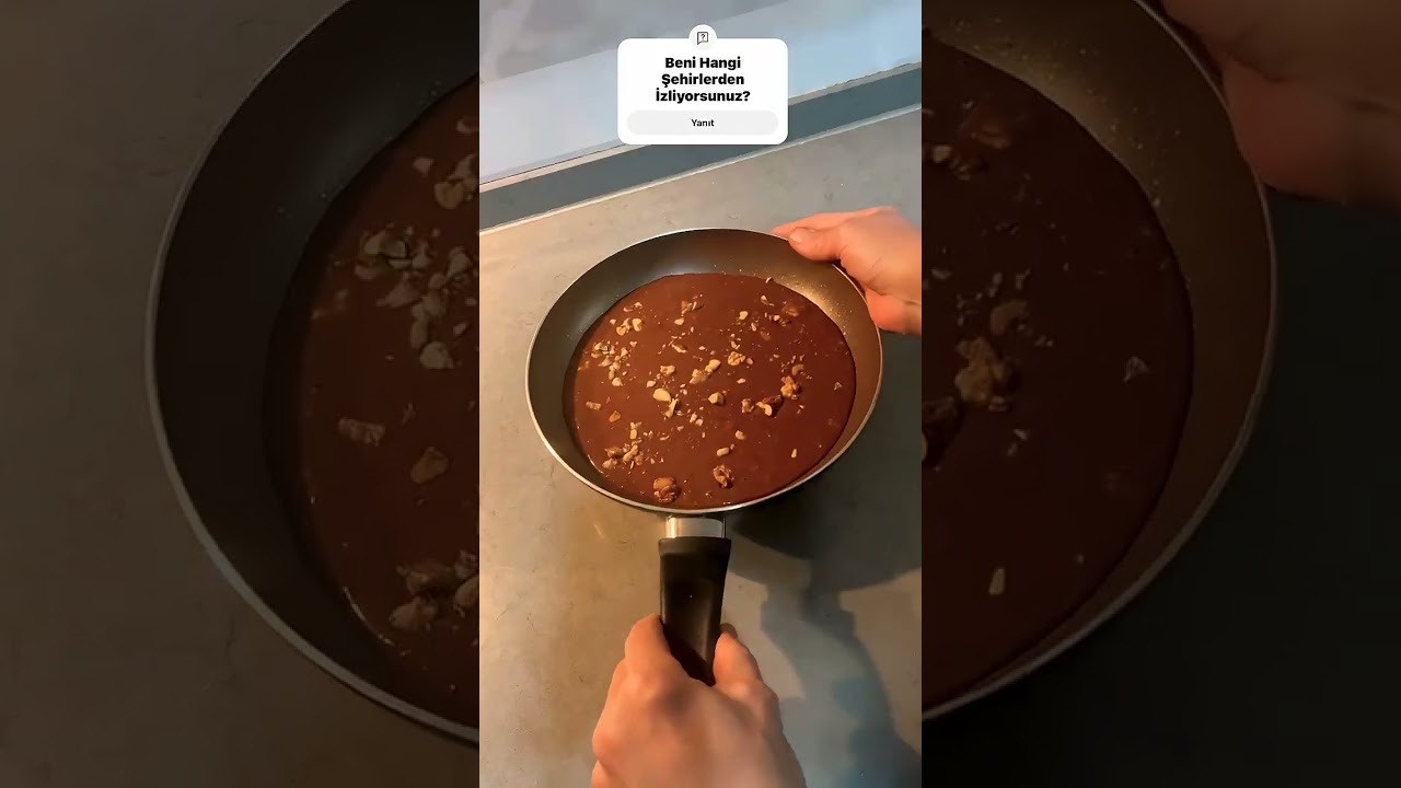 Fırınsız Muzlu Çikolatalı Pratik Kek Tarifi #shortvideo
