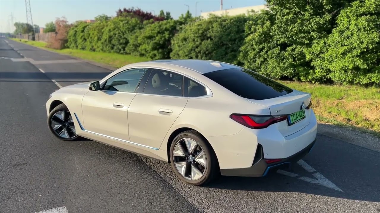 BMW i4 eDrive40 short film and acceleration - YouTube