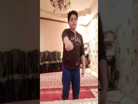 و قبلتك صدفة ضحكت