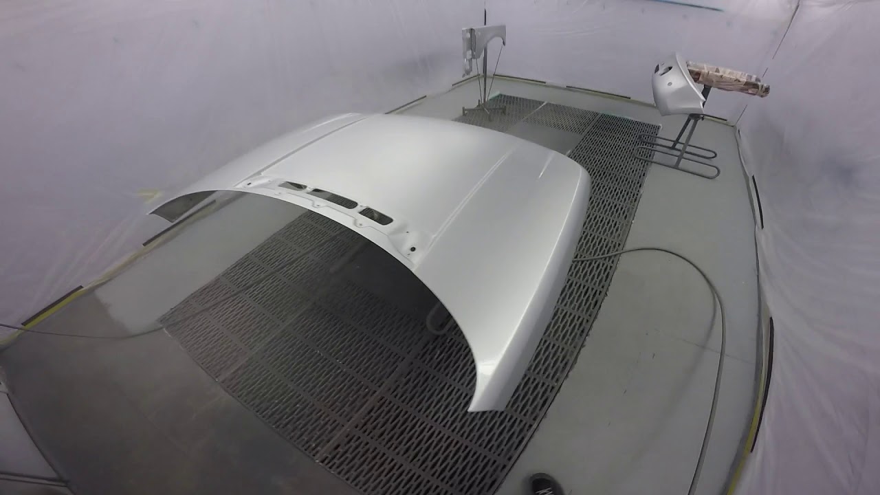 Range Rover Spray Painting Zambesi Silver - YouTube