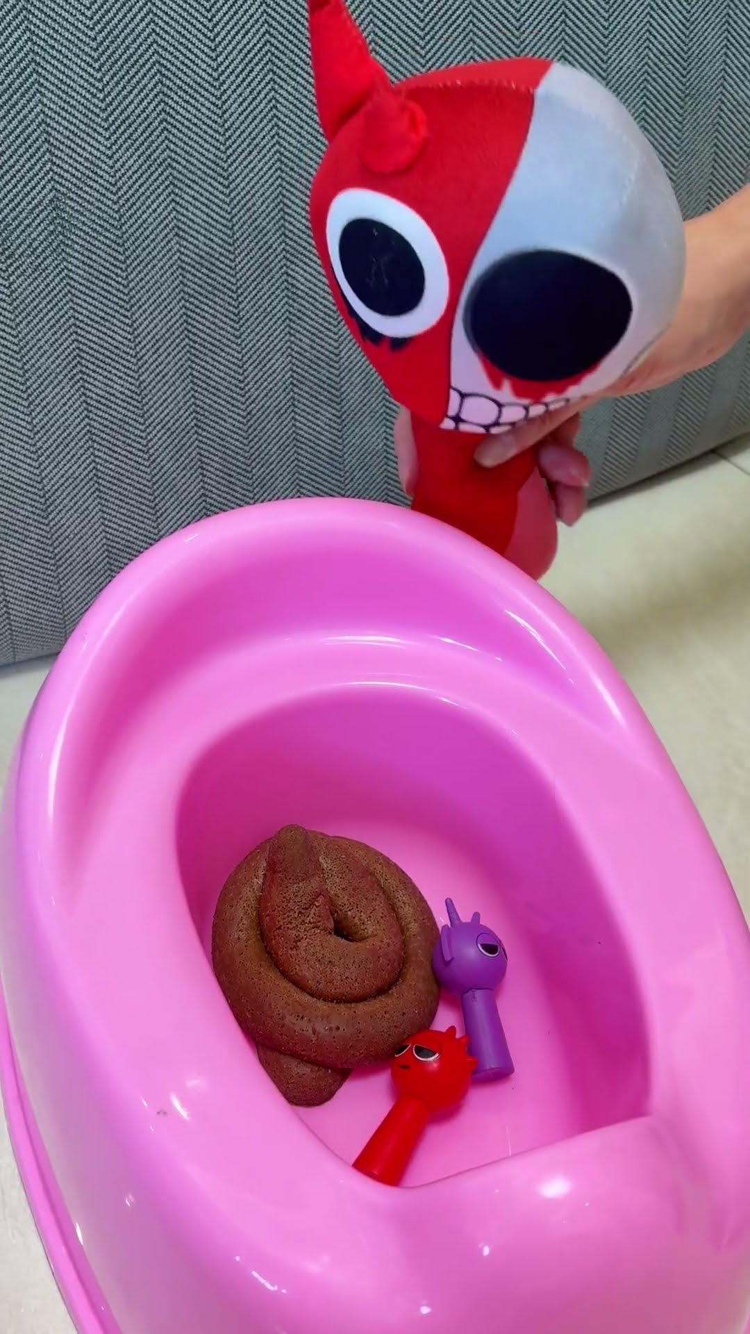 Gray in the toilet