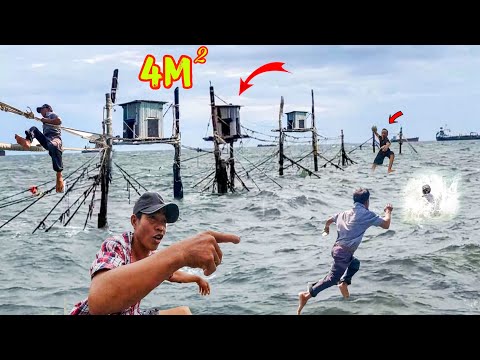 Terrifying Midnight Shack Collapse_The Fishing Life on Ropes Adrift at Sea
