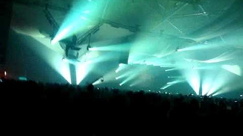 In Qontrol 2010 Save.Exit.Planet : Opkomst Stephanie