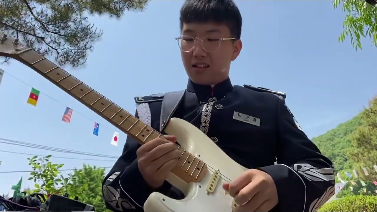 저는 공군사관학교 군악대에서 복무 중 입니다