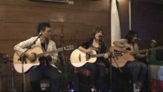 acoustic band d'cinnamons mayday i'm in love live.mpg