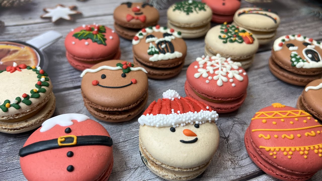 12 Easy Christmas round macarons