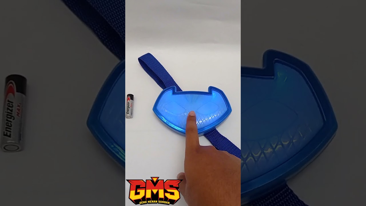 PJ Masks Lights and Sounds Amulet - Catboy