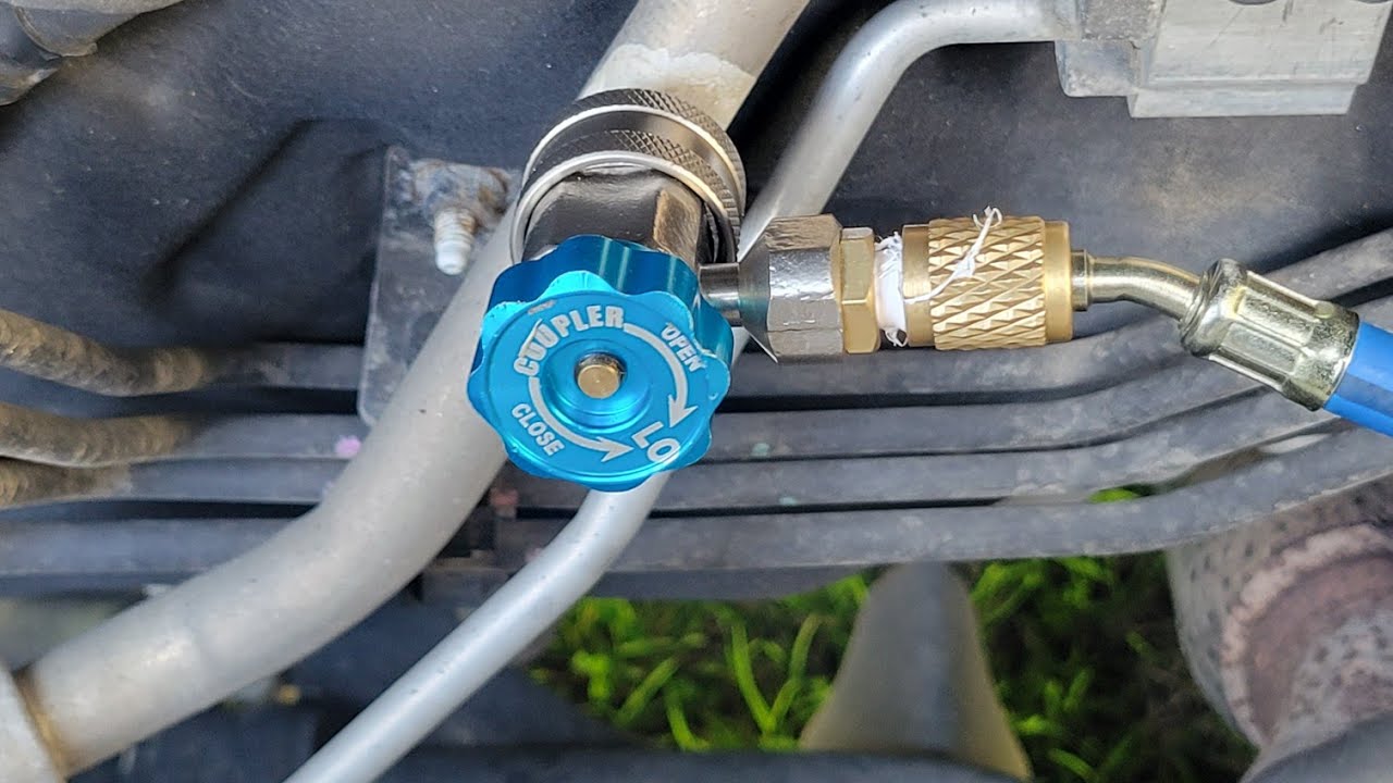 Hyundai elantra adding freon - YouTube