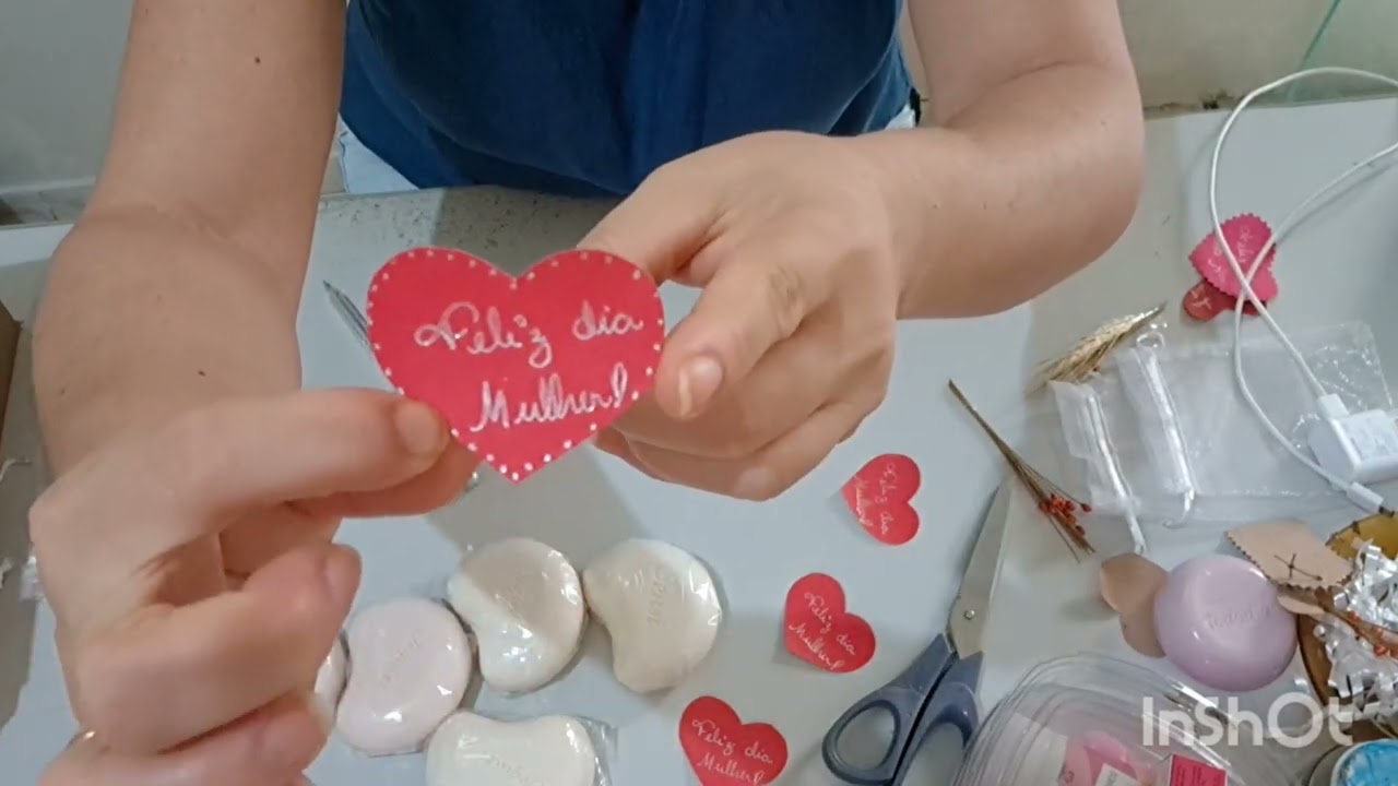 Dia das Mulheres - LEMBRANCINHAS Personalizadas a mão ☺️☺️