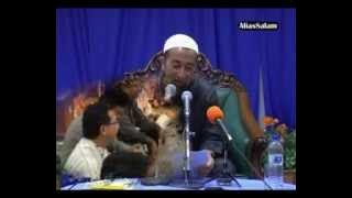 (Senyum) Hukum TERTELAN Air HUJAN Di Bulan PUASA - Ustaz Azhar Idrus