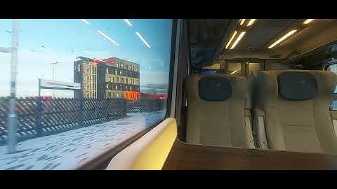 SNOW JOURNEY: Onboard a Transpennine Express Class 185 in 1st class.