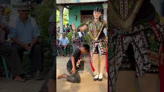 Bocil Mau Sundul Bokong Putri Zaa