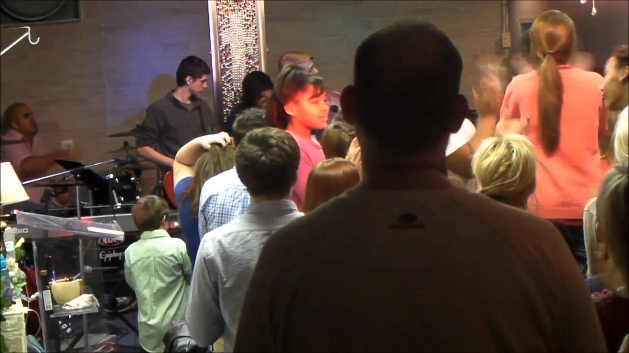 Edge youth P&W I am Free/Jump for the King/Go - YouTube