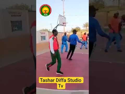 Ali Lamin Zen Pramistan Niger Yana Wasan Kwallo 