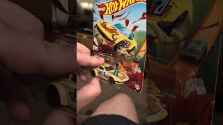 Diecast Car Review Episode 1237 - Hot Wheels Nissan Fairlady Z Easter Rides Limited Edition