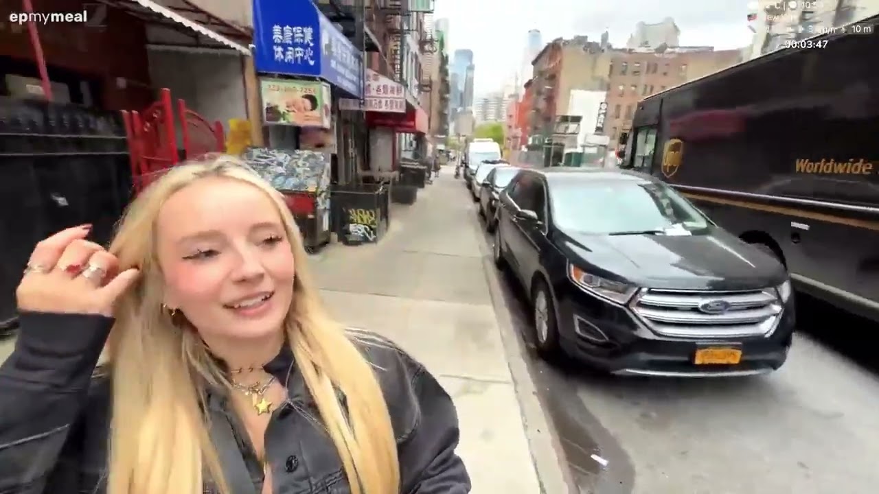 Ich stand mitten in Chinatown, der Dampf stieg aus den Gullideckeln, und ich dachte nur an diesen einen Donut, als eine fremde Frau mich plötzlich ansah und sagte: „Du warst das heute Morgen.“ Ich...