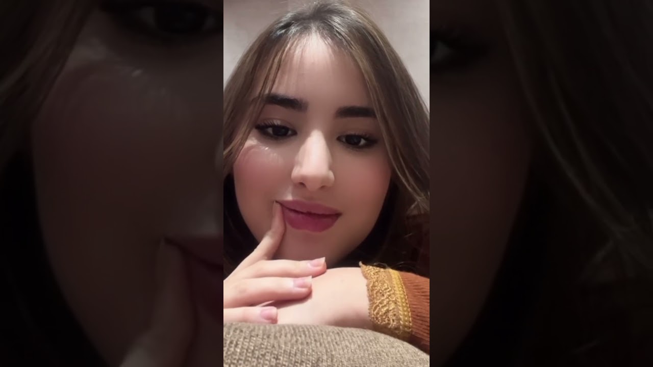 Leslie periscope4313💜#broadcast#stunning#periscope#stream#live#share#lovely girl